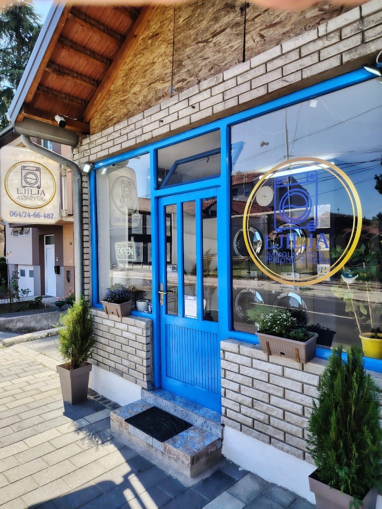Ulaz u samouslužnu perionicu veša Ljilja, Kraljevo
